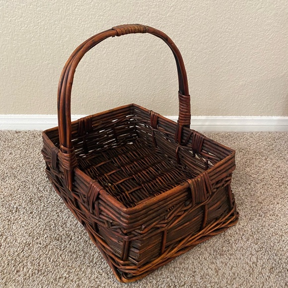 Basket - Picture 12 of 13